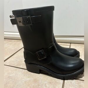 Super Cute Michael Kors Chunky Rain Boots Womens 6